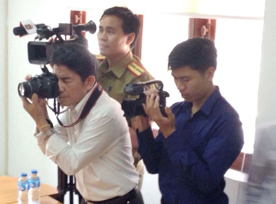 20160511-media-at-opening-of-cold-room 20160511-media-at-opening-of-cold-room