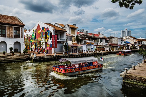 Governments-can Boat on river